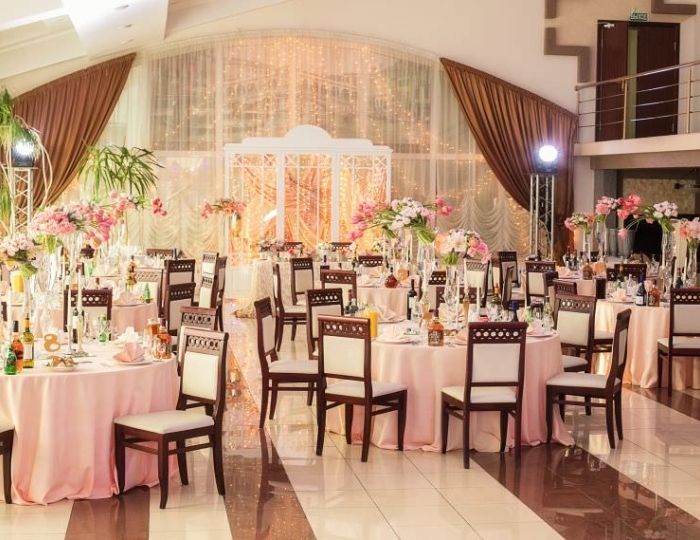 Зал в кафе «Венеция» - Дом отдыха «Атлас Парк Отель»