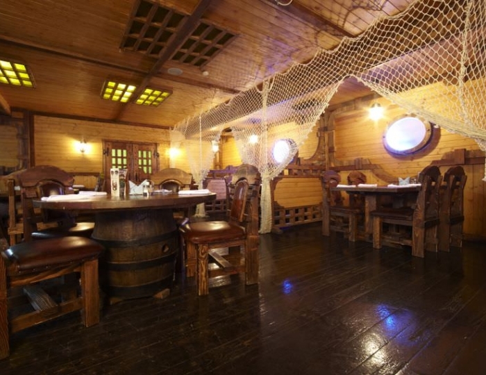 Зал в баре «Морской» - Дом отдыха «Атлас Парк Отель»